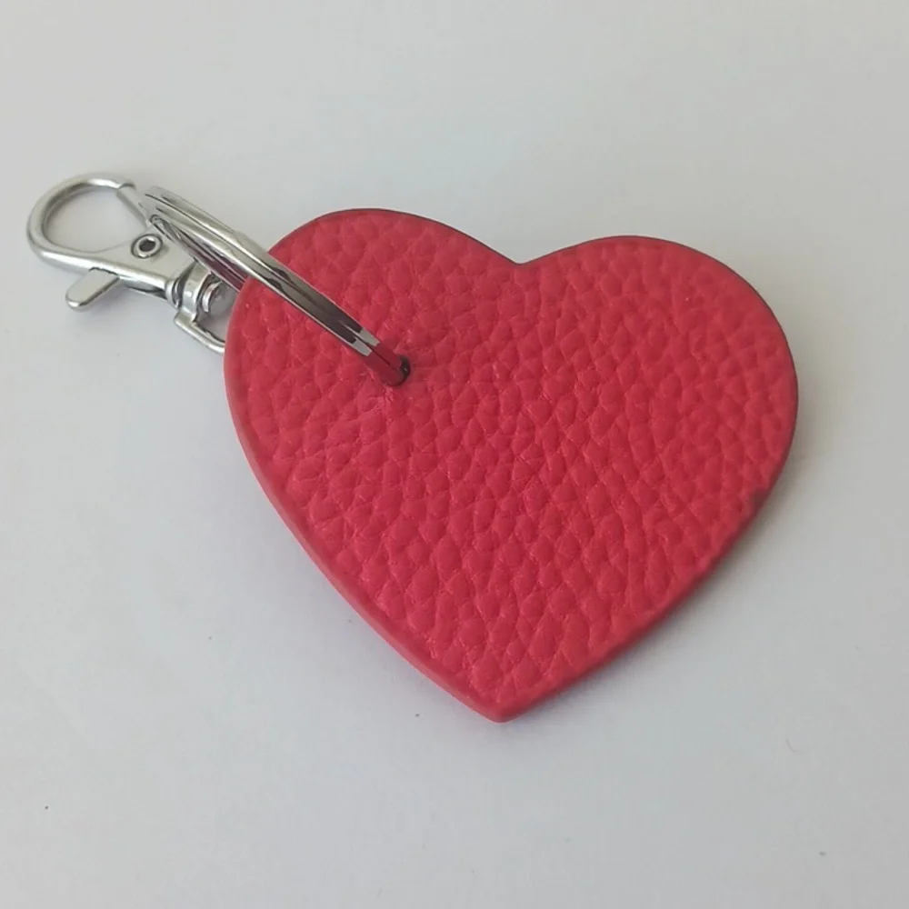 N/A clip red